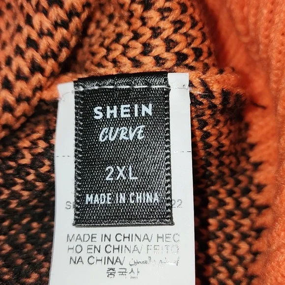 Halloween Distressed Sweater with Bats Sz 2xl - Picture 2 of 8